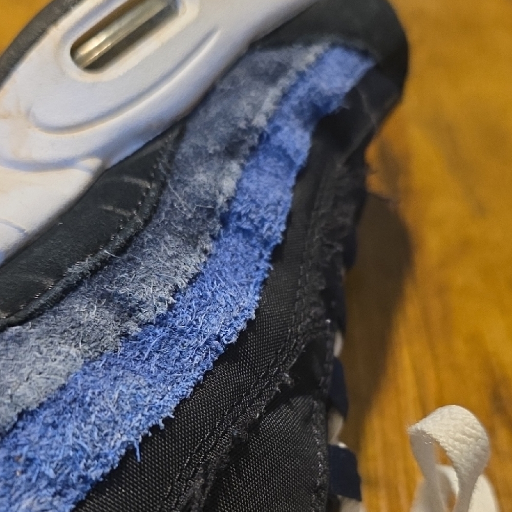 Nike Men's Black and Blue Lace-Up Sneakers - Picture 13 of 14